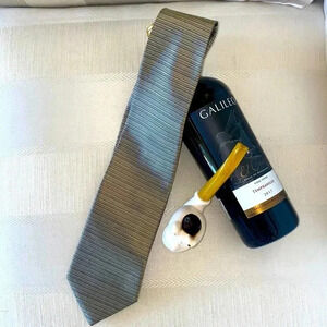Silk Valentino tie bronze gold and black